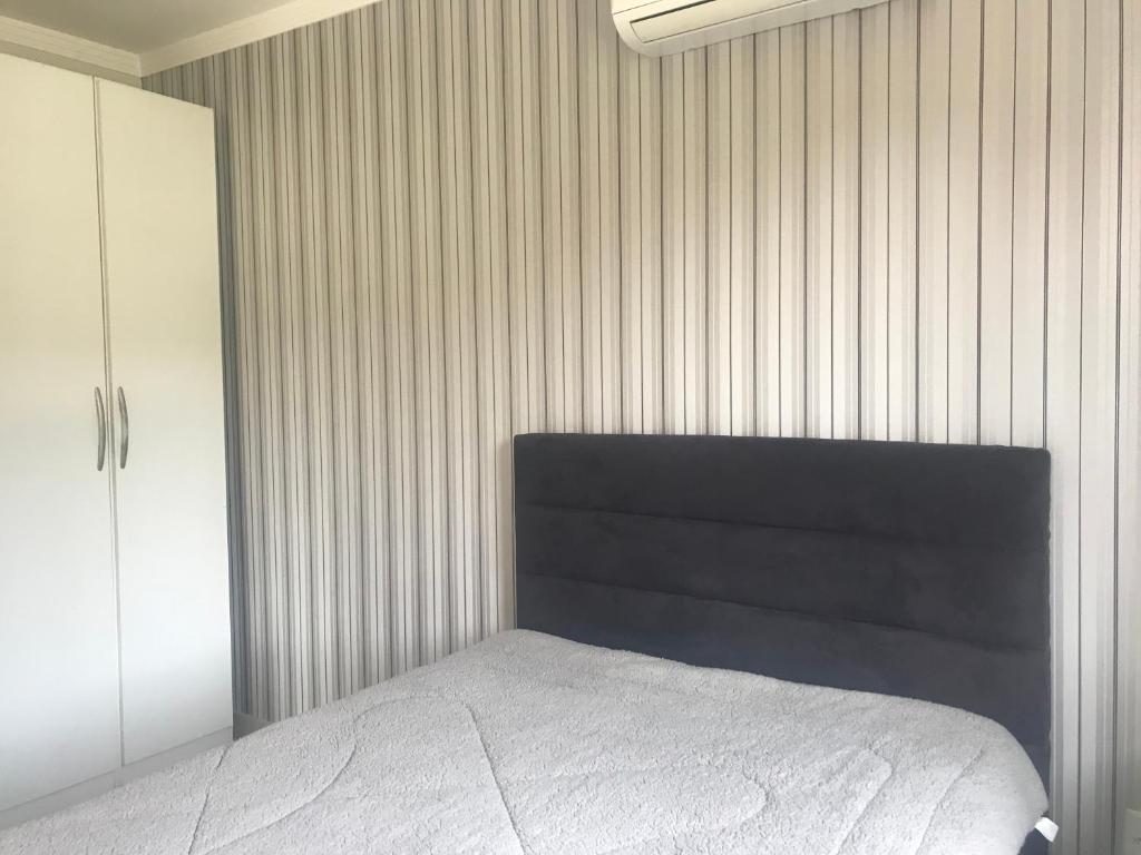  Apartamento para Locação em Bombinhas