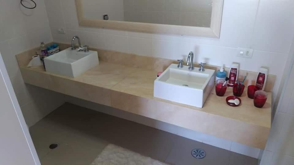  Apartamento pitangueiras