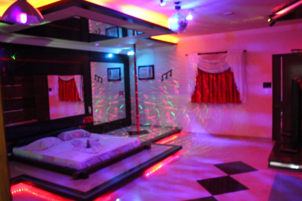  Viper Motel