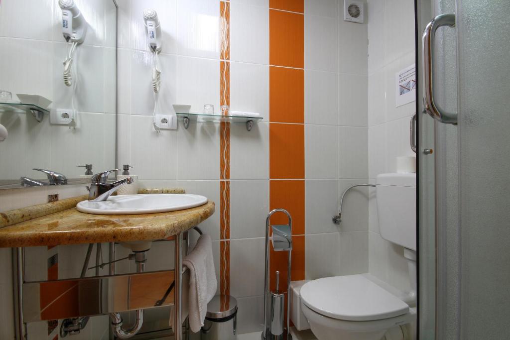 Koupelna v ubytování Hotel Aruba