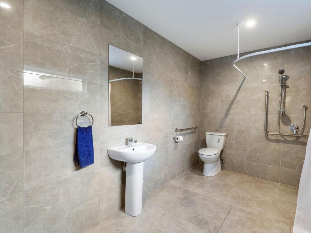 Koupelna v ubytování Dunrovin Motel
