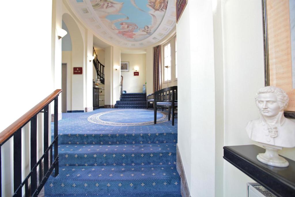 Hotel Viktoria - Resim 27