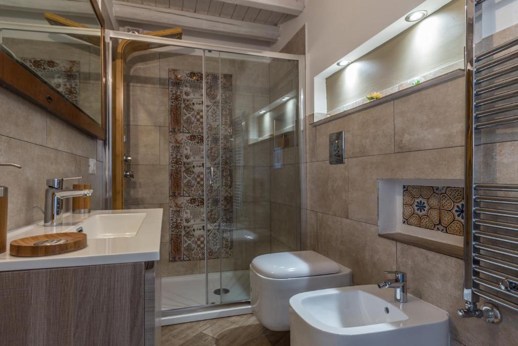A bathroom at Gò Gò House 2 Casa Aprile