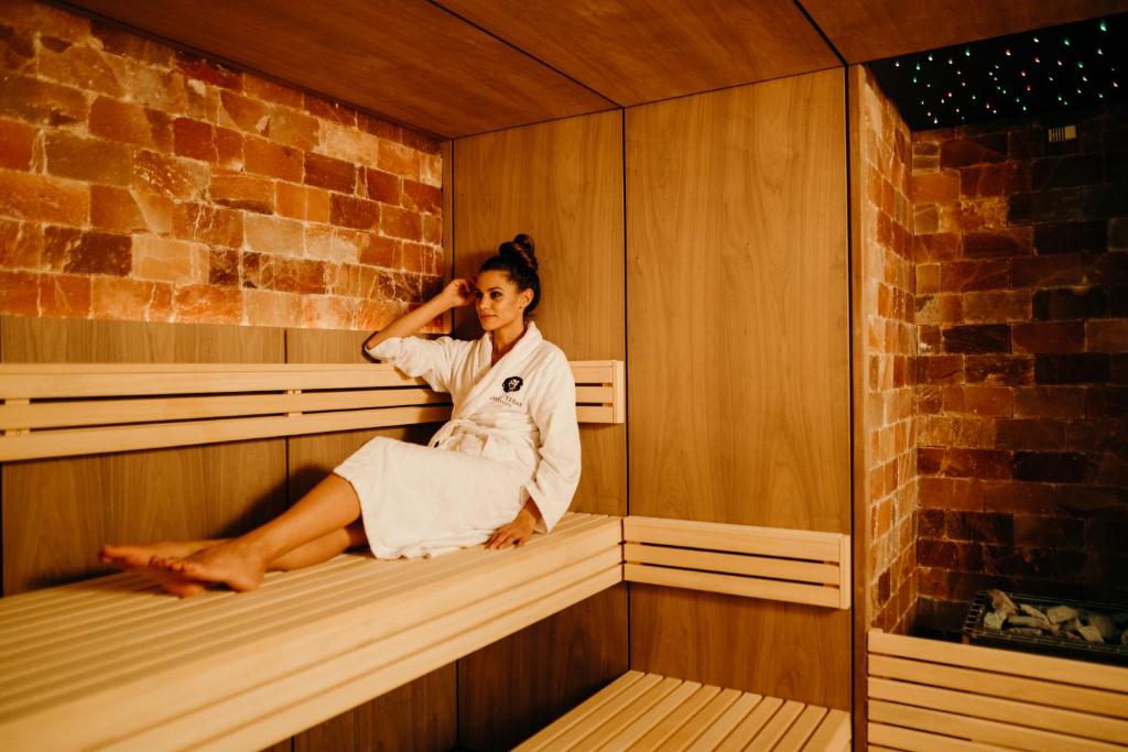 Hosté ubytování Rimske Terme Resort - Hotel Zdraviliški dvor