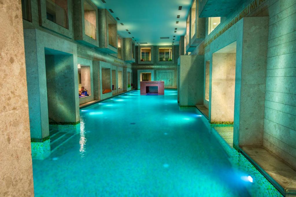 Bazén v ubytování Rimske Terme Resort - Hotel Zdraviliški dvor nebo v jeho okolí