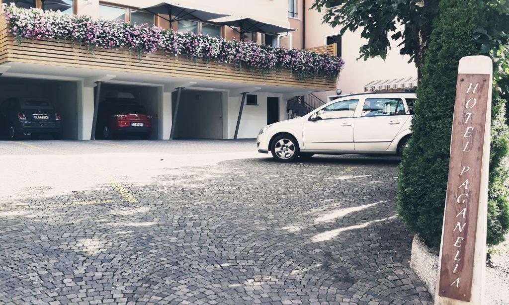 Fotografie z fotogalerie ubytování Hotel Paganella v destinaci Molveno