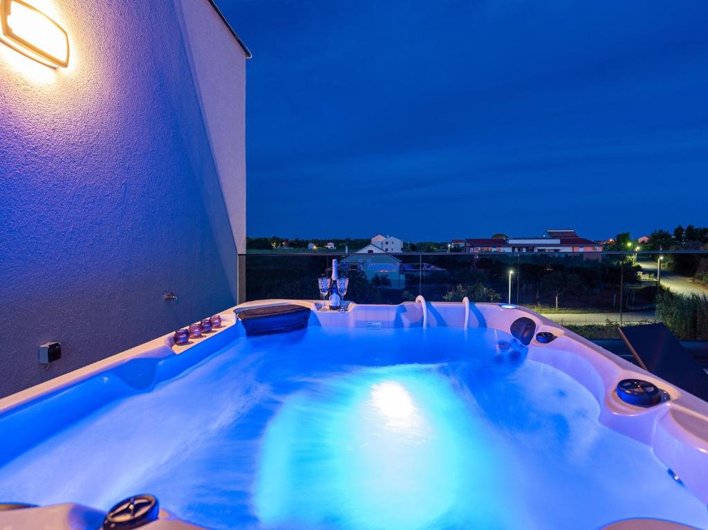 Basen w obiekcie Villa Contessa lub w pobliżu