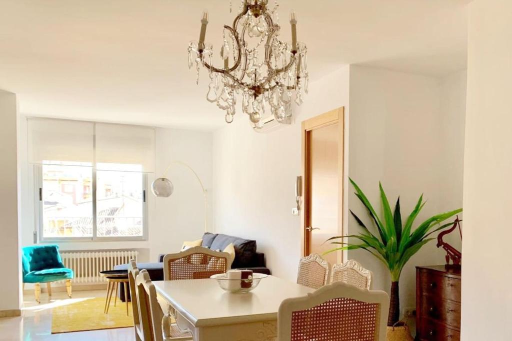 Apartamento NEW ANDORRA (España Granada) - Booking.com