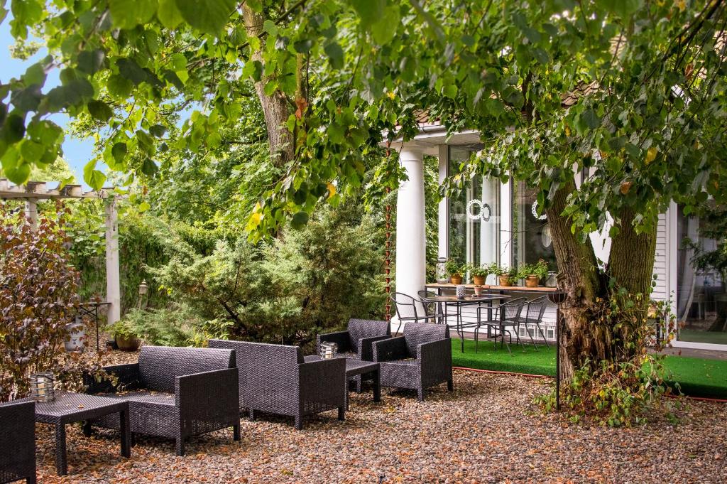 Dwór Giemzów Hotel - Autostrada A1 - Resim 28