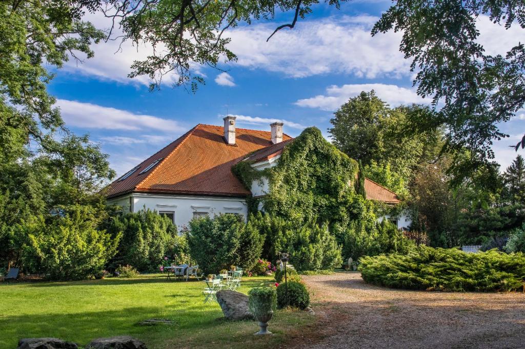 Dwór Giemzów Hotel - Autostrada A1 - Resim 5