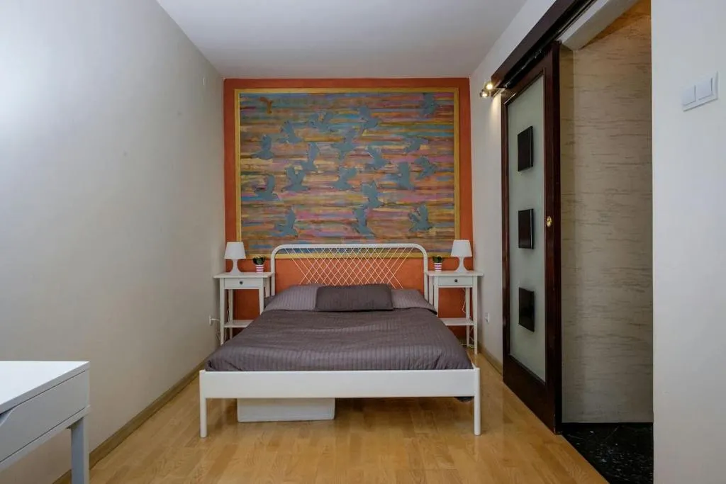 QUIET APARTMENT IDEAL LOCATION BETWEEN OLD TOWN AND METRO, Warsaw, Poland