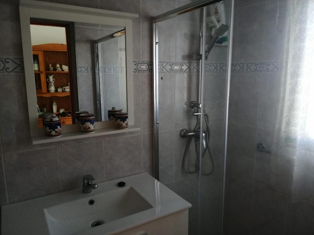 Ванна кімната в Casa Antonia Reyes, a la sombra de Famara