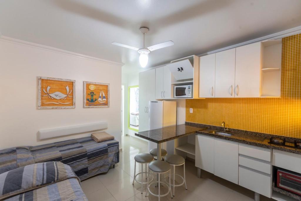 A cozinha ou cozinha compacta de Bombinhas Tourist Apart