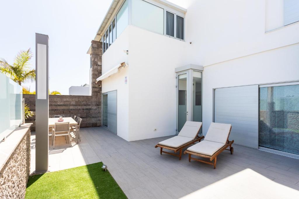 Balkón alebo terasa v ubytovaní Luxury BKM in Playa del Duque
