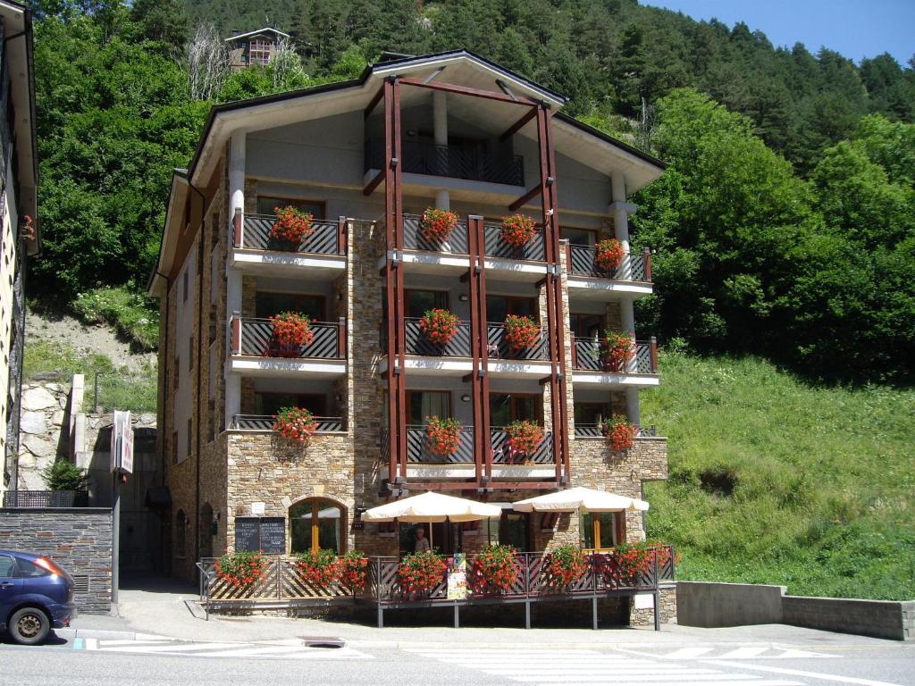 Apartamentos Sant Roma, Arinsal – Updated 2022 Prices