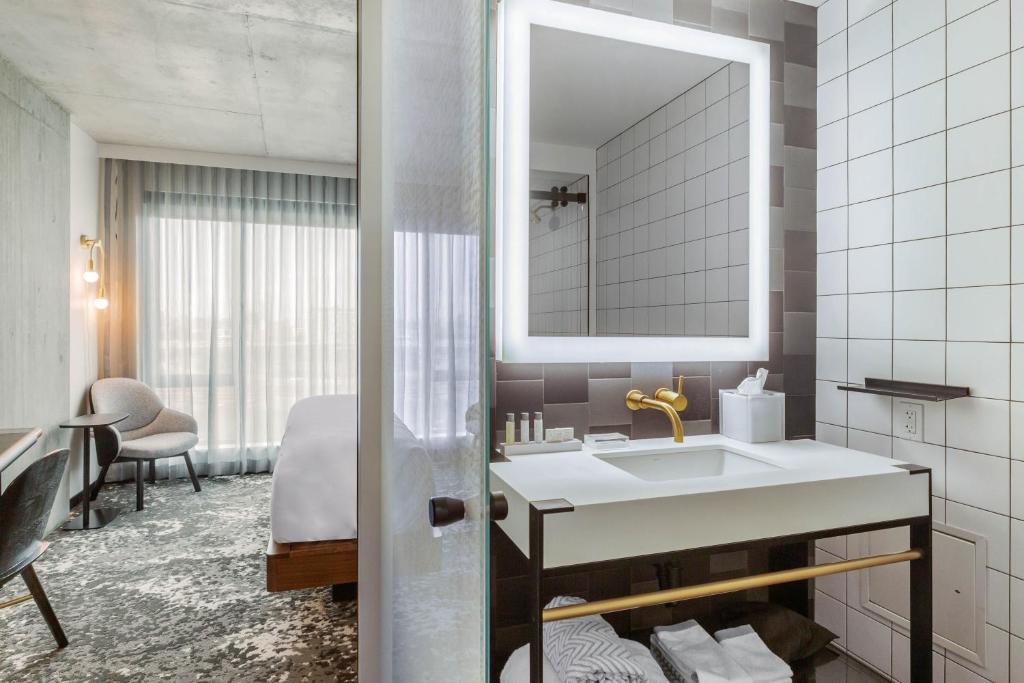 Cambria Hotel Boston Downtown - Seaport - 带有两张大号床的大号房间 - 可访问/非吸烟