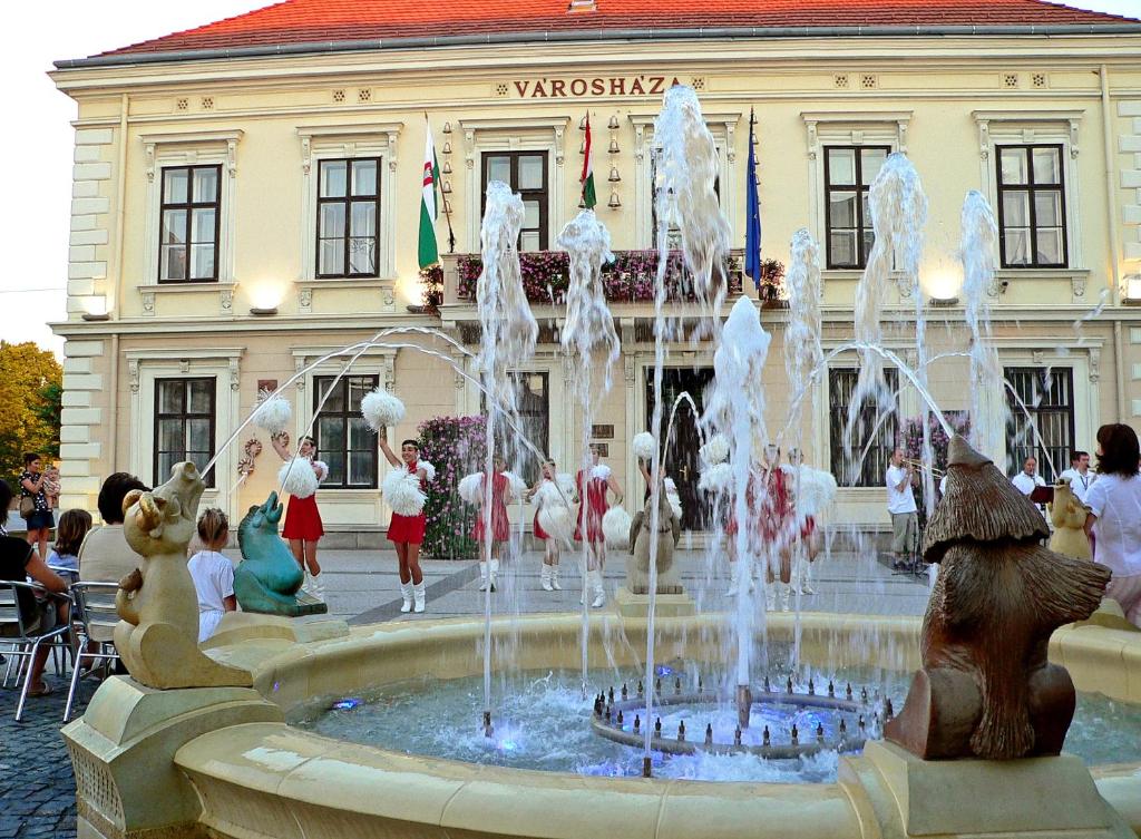 Hostia v ubytovaní Sárvárfürdő Apartmanház
