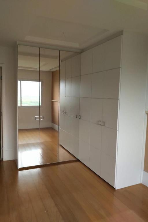  Mountain view newly furnished luxury apartment in Reserva Jardim
