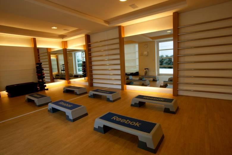  Mountain view newly furnished luxury apartment in Reserva Jardim