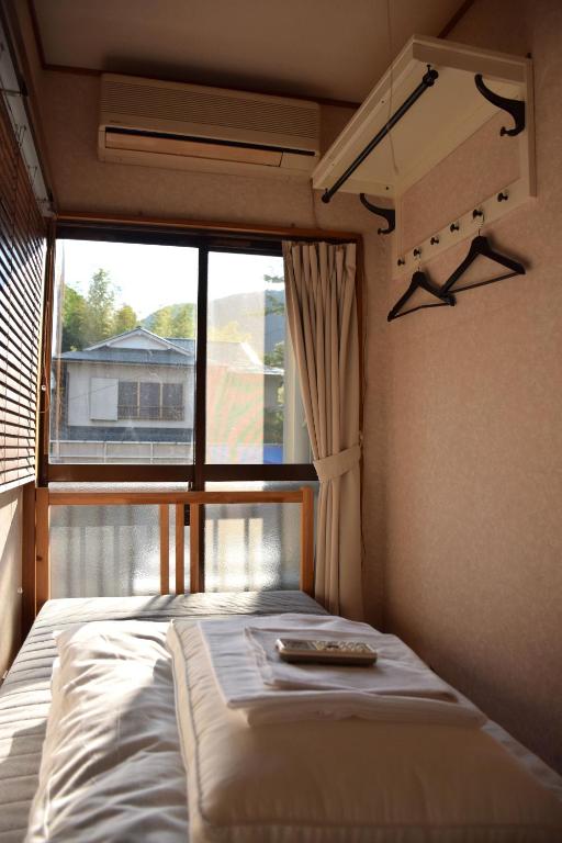 GuestHouse Azito - Economy Single Room