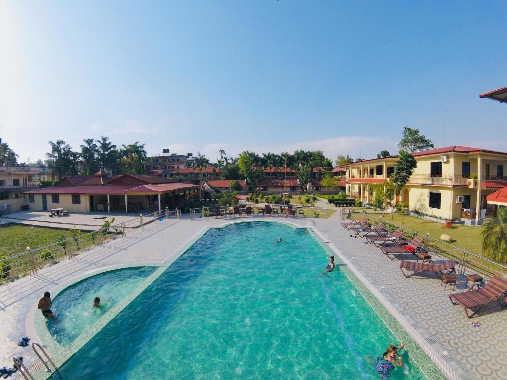 Bazén v ubytování Hotel Wildlife Camp nebo v jeho okolí