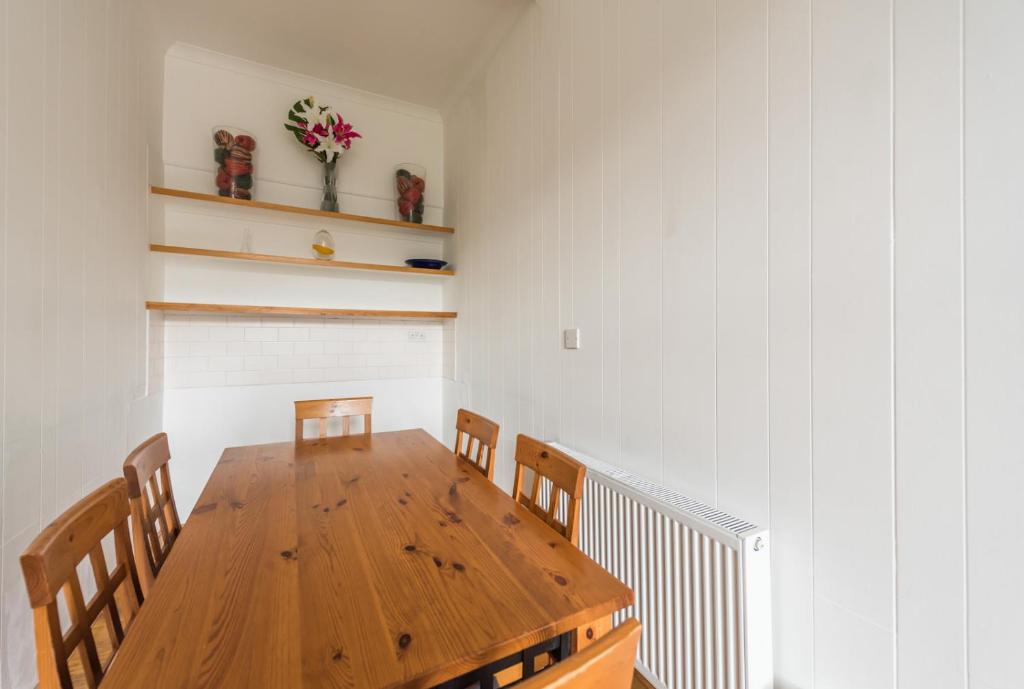 Fotografie z fotogalerie ubytování 3 bed overlooking meadows park v destinaci Edinburgh