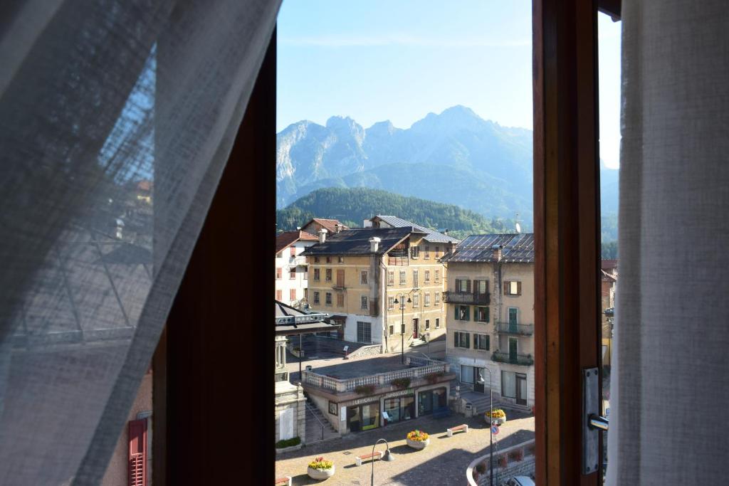 Nespecifikovaný výhled na hory nebo výhled na hory při pohledu z apartmánu