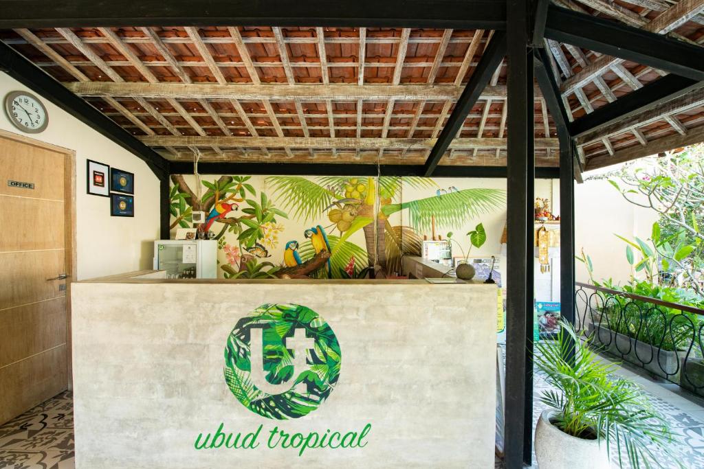 Certifikát, hodnocení, plakát nebo jiný dokument vystavený v ubytování Ubud Tropical