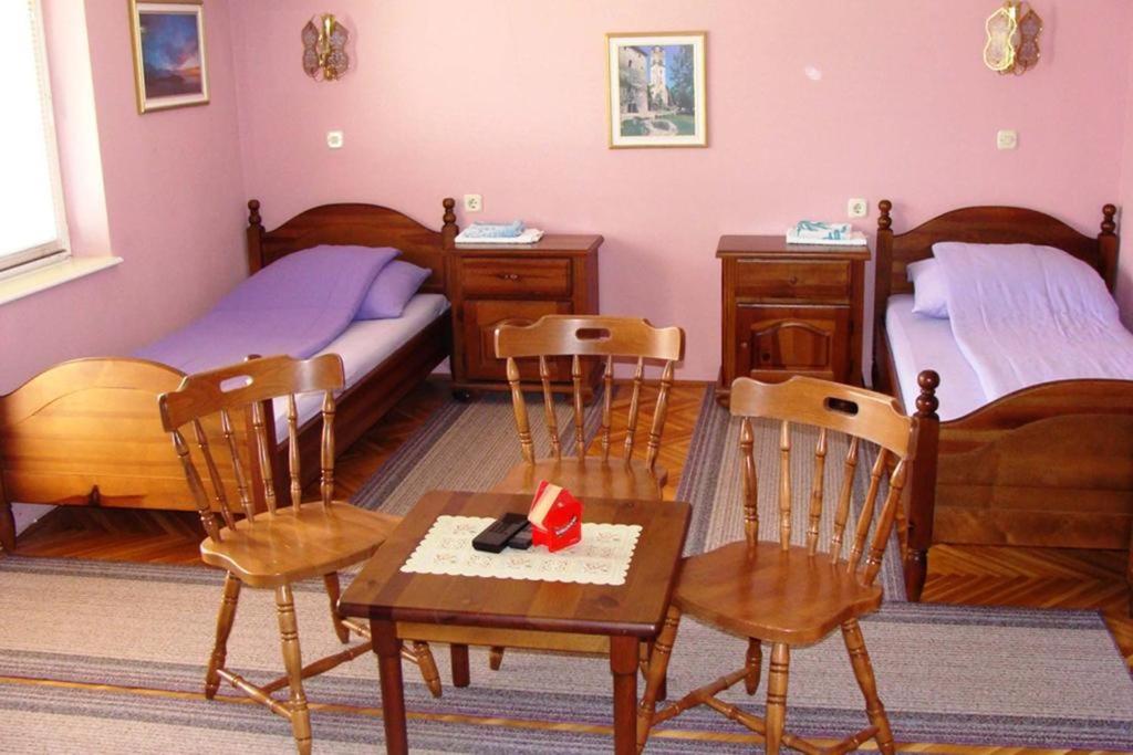 Posezení v ubytování Saraj Guest House