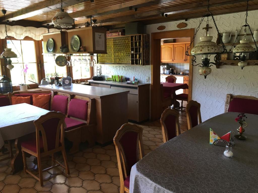 Kuchyň nebo kuchyňský kout v ubytování Pension Altvogtshof
