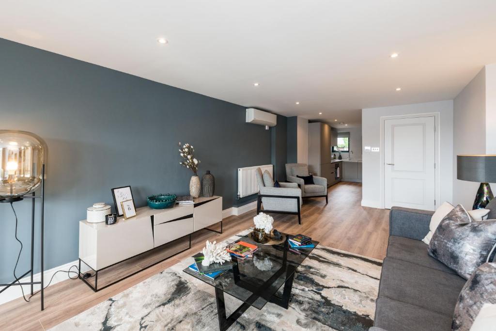 The Carlyle - Stunning Serviced Apartments - Superior Apartment