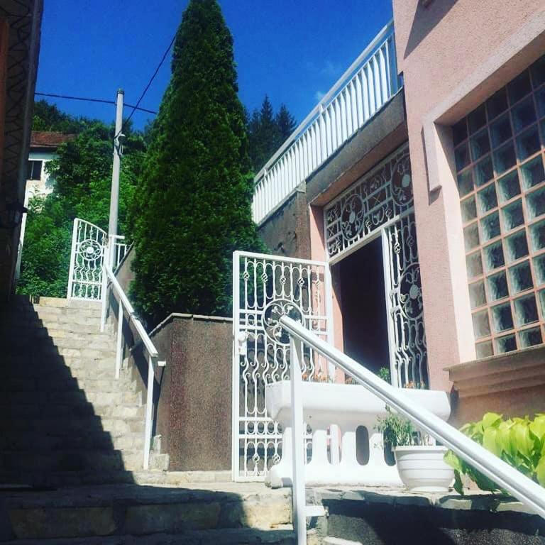 Fotografie z fotogalerie ubytování Saraj Guest House v destinaci Kulen Vakuf