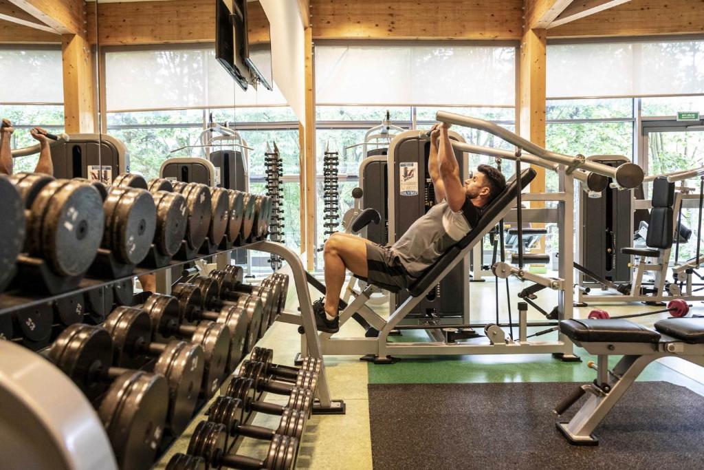 Fitness centrum a/nebo fitness zařízení v ubytování Hotel Aquarius SPA