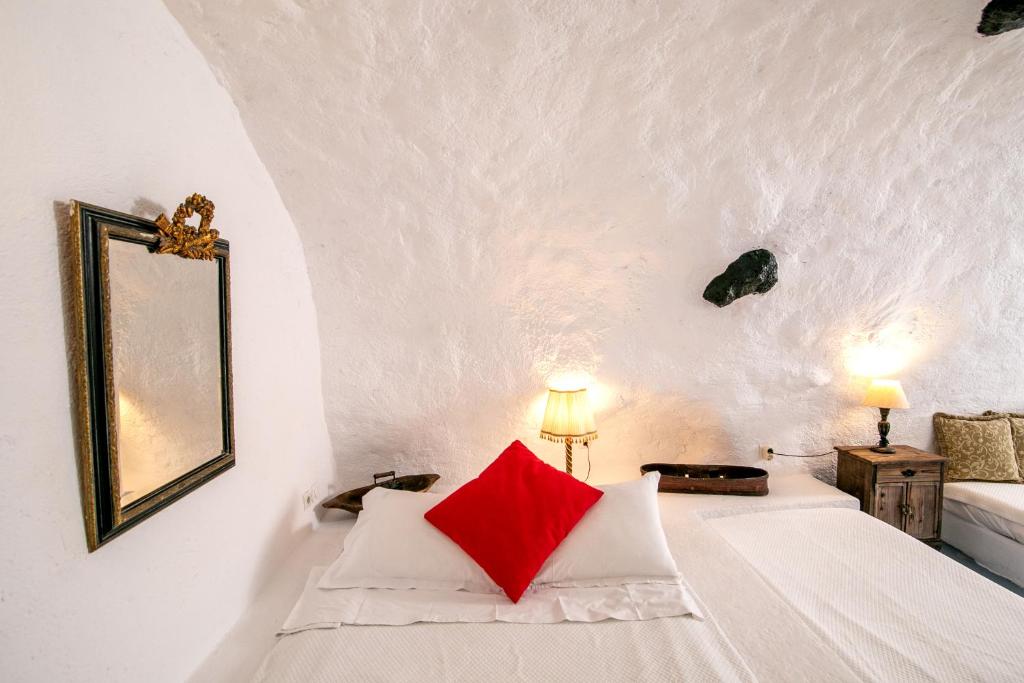 Alexander's Suites - 15