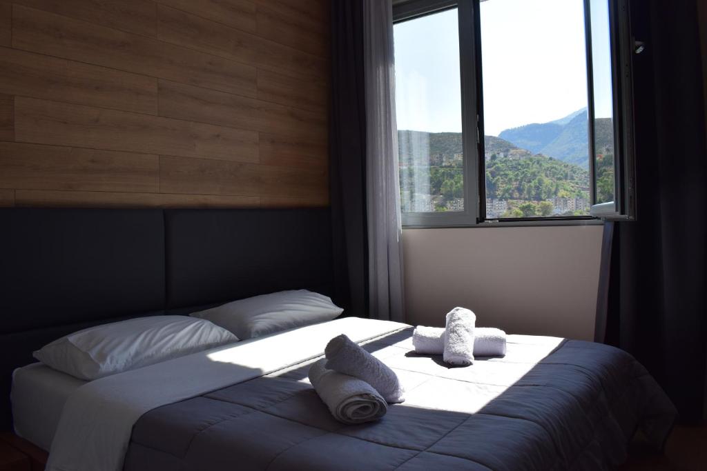 BluePoint Hotel - Housity
