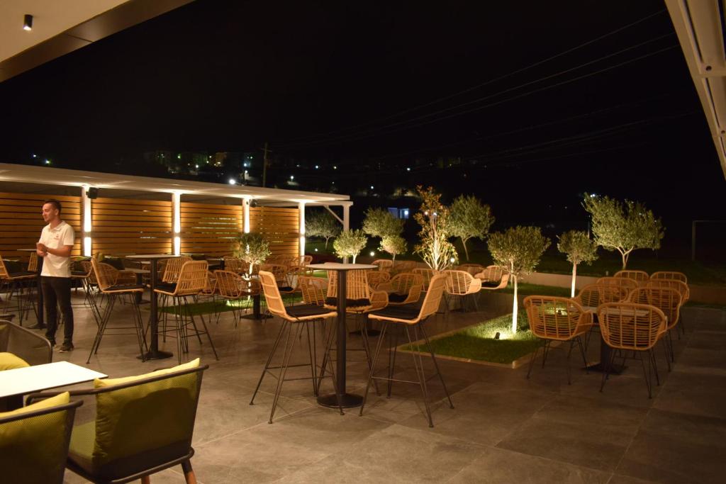 BluePoint Hotel - Image 5