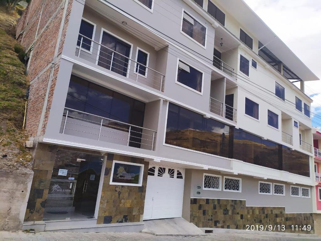 Budova, kde se hotel nachází