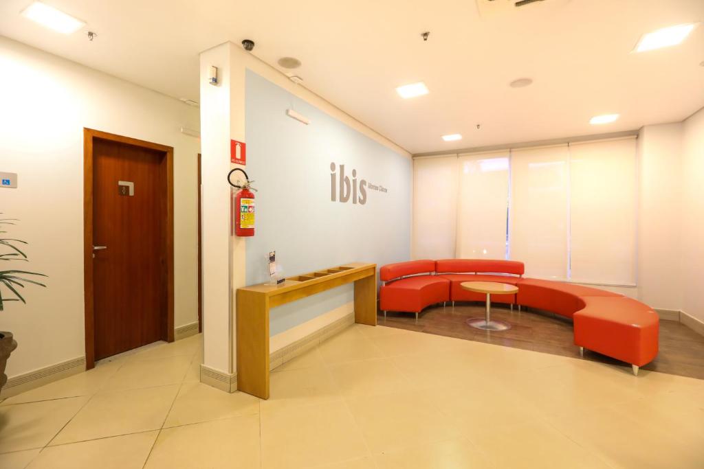  ibis Montes Claros Shopping