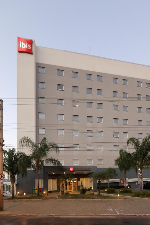  ibis Montes Claros Shopping