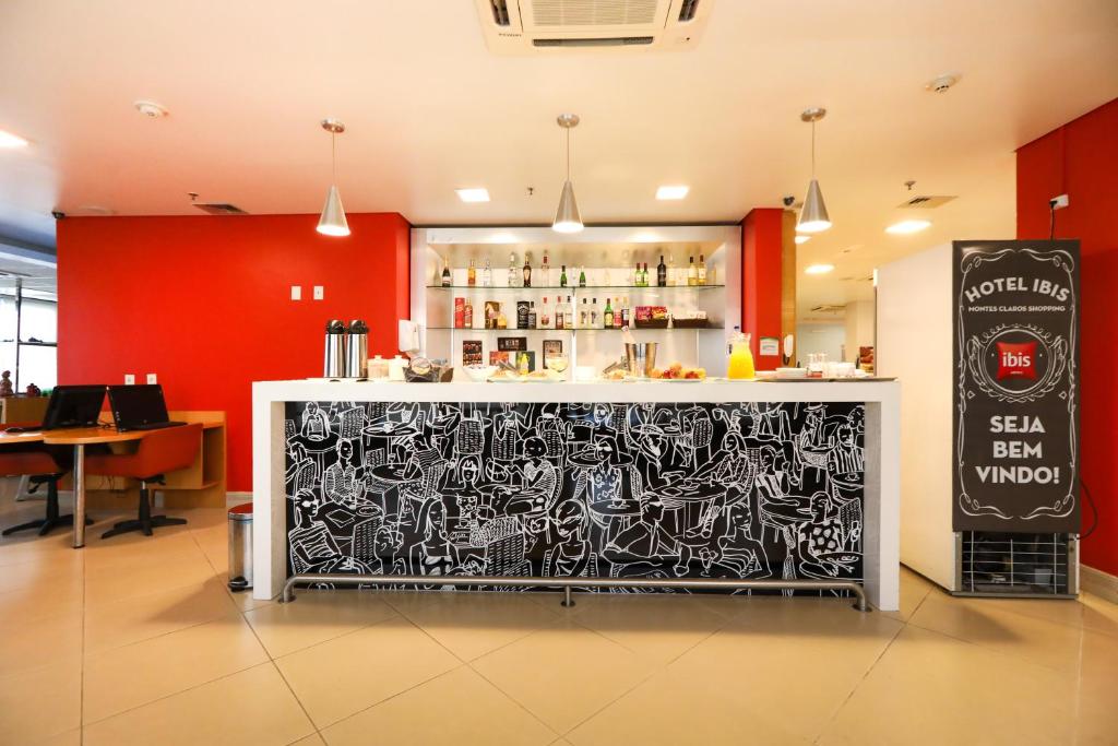  ibis Montes Claros Shopping