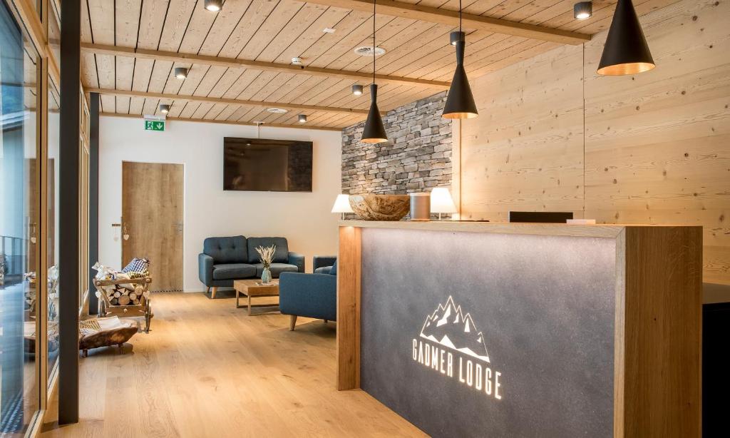 Gadmer Lodge - dein Zuhause in den Bergen的休息区