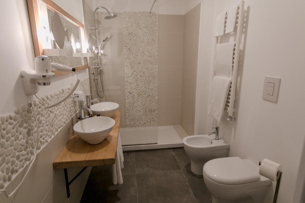 Koupelna v ubytování Love & Fama Hotel