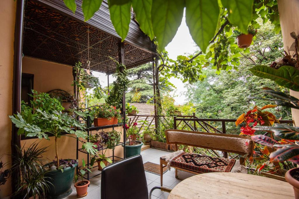 Zahrada ubytování Lia's Guest House