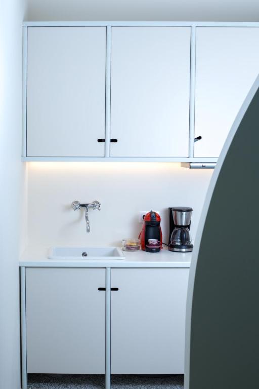 KERAMOS Athens - Resim 20