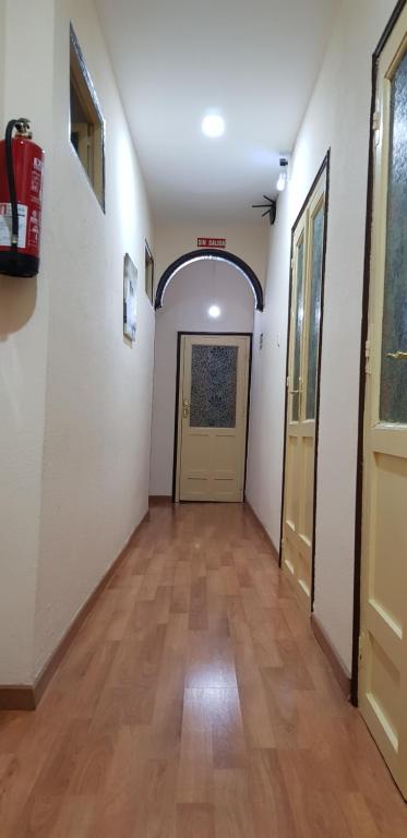 Imagen de la galería de Hostal Loyola, en Madrid