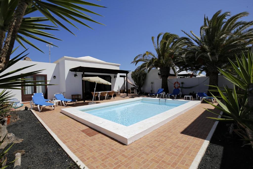 Villas Reina - Villa De Tres Habitaciones Con Piscina Privada