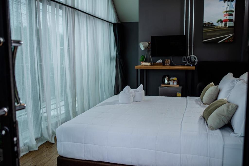 Canvas Family Home - 14