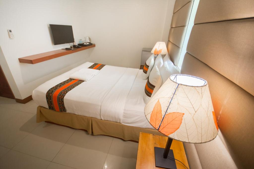 TV a/nebo společenská místnost v ubytování Sur Beach Resort Boracay