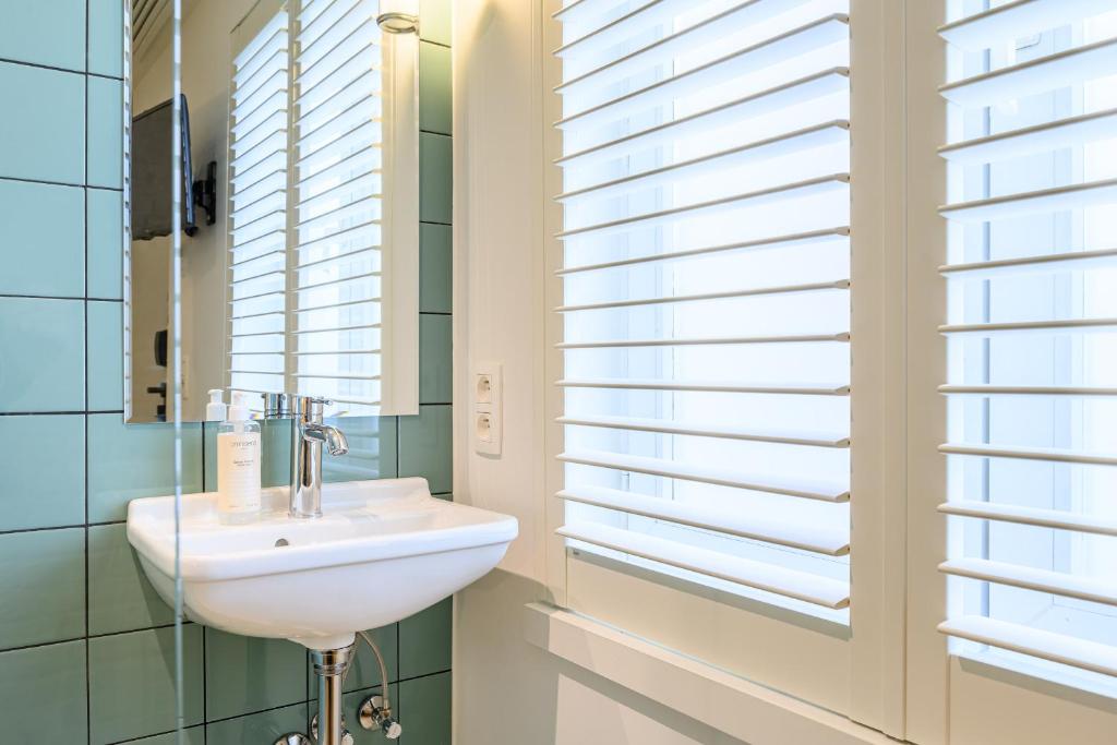 Hotel La Grande Cloche - Resim 37