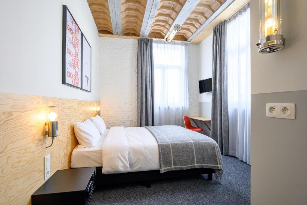 Hotel La Grande Cloche - Resim 14